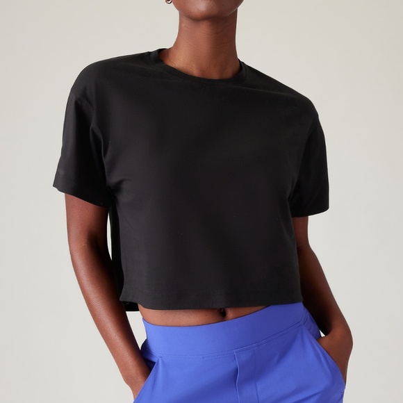 Athleta Effortless Crop Tee XL Black Odor-Resist Minimalist Workout Athletic Top - Picture 1 of 9